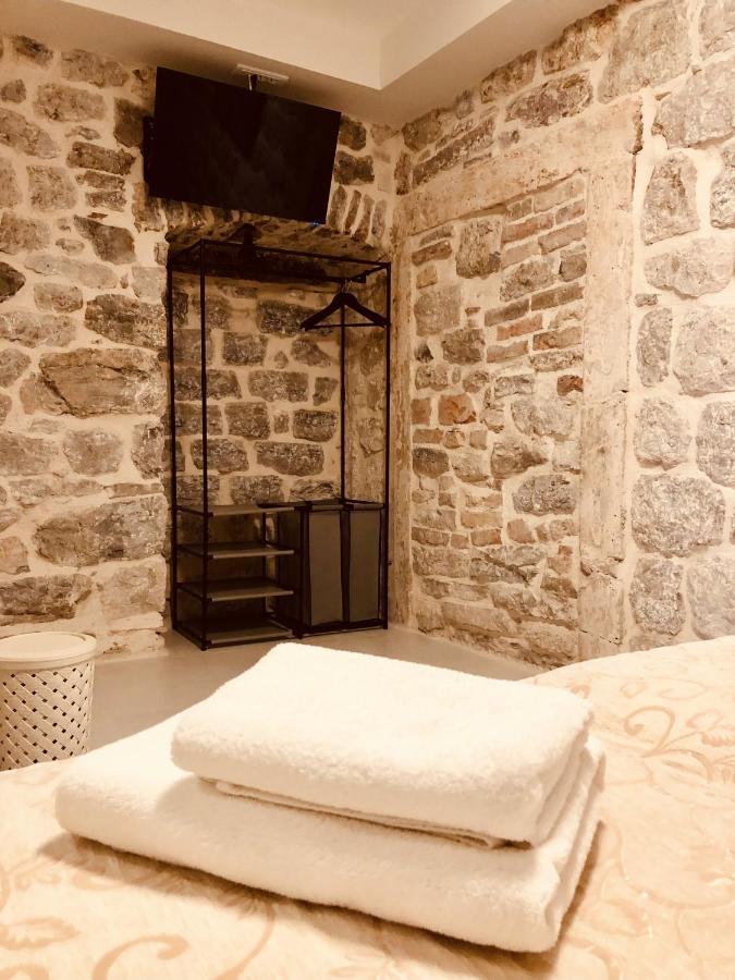 Guesthouse Giraffe Donja Lastva Kültér fotó