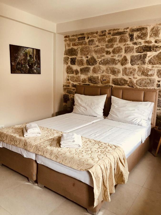 Guesthouse Giraffe Donja Lastva Kültér fotó